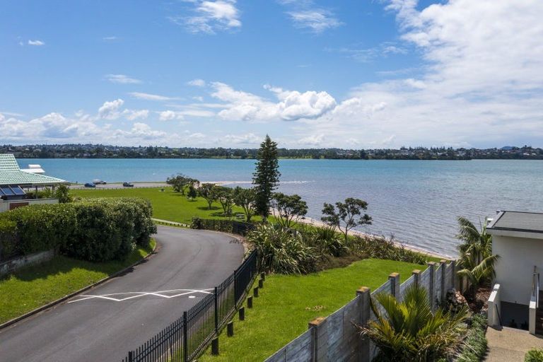 Photo of property in 40a Bramley Drive, Farm Cove, Auckland, 2012