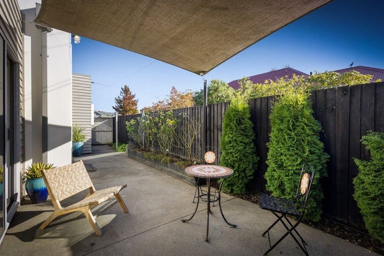 Photo of property in 110b Hamilton Avenue, Ilam, Christchurch, 8041