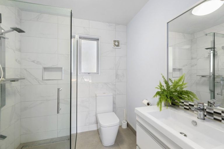 Photo of property in 1/64 Hewitts Road, Merivale, Christchurch, 8014