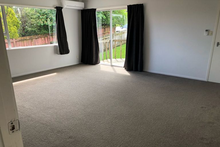 Photo of property in 39 Brunner Road, Glen Eden, Auckland, 0602