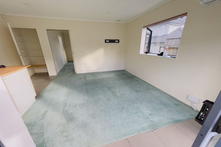 Photo of property in 21 Chastudon Place, Tawa, Wellington, 5028