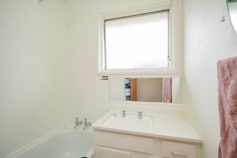 Photo of property in 123 Stobo Street, Grasmere, Invercargill, 9810