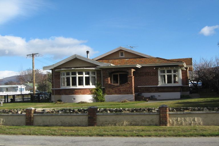 Photo of property in 35 Alpha Street, Cromwell, 9310