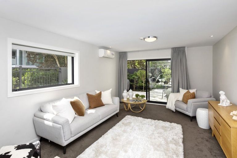 Photo of property in 2/18 Carlton Mill Road, Merivale, Christchurch, 8014