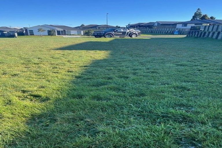 Photo of property in 17 Kohekohe Drive, Owhata, Rotorua, 3010