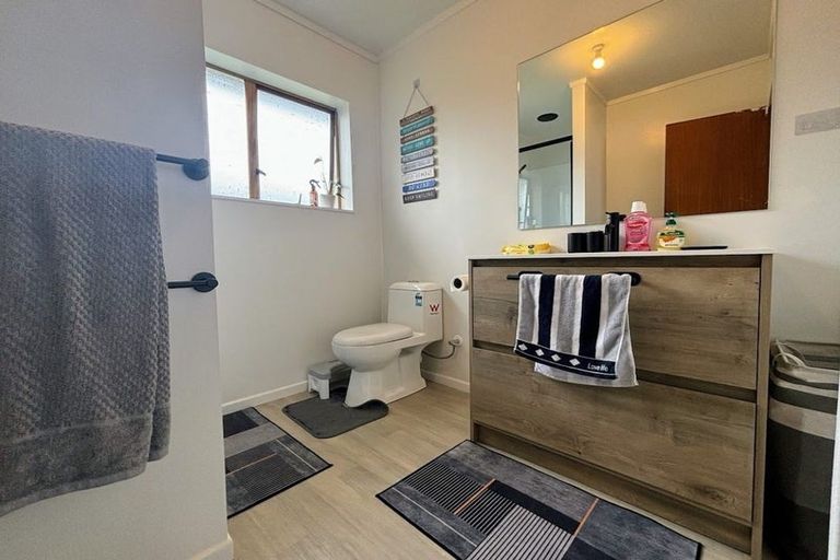 Photo of property in 1/13 Royal Arch Place, Rosehill, Papakura, 2113