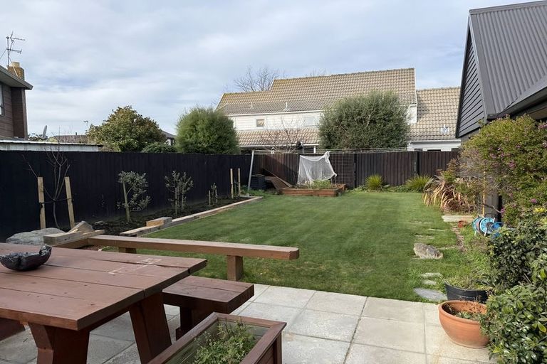 Photo of property in 1 Swithland Place, Avonhead, Christchurch, 8042