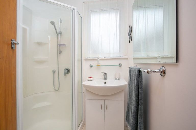 Photo of property in 61 Campbell Street, Leamington, Cambridge, 3432