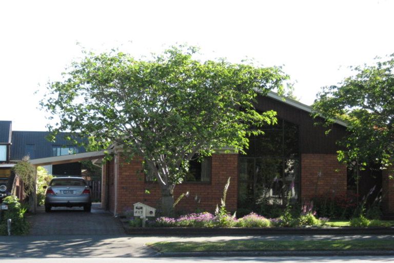 Photo of property in 429 Memorial Avenue, Burnside, Christchurch, 8053