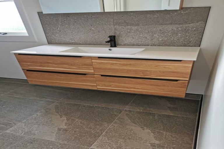 Photo of property in 4/141 Colwill Road, Massey, Auckland, 0614