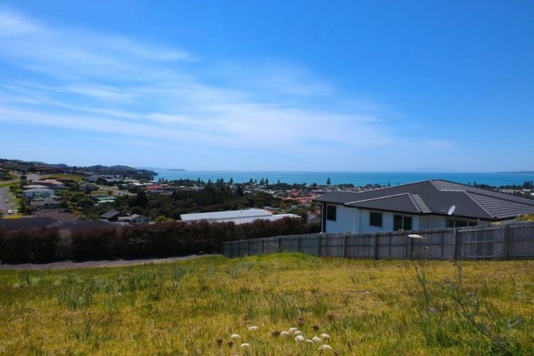 Photo of property in 16 Manhattan Rise, Orewa, 0931