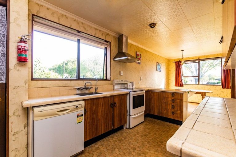 Photo of property in 105 Great North Road, Winton, 9720