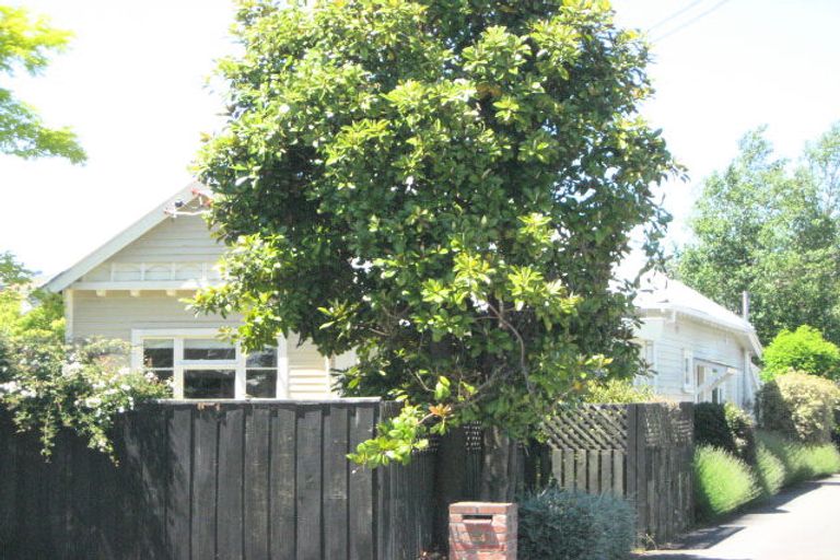 Photo of property in 124 Somerfield Street, Somerfield, Christchurch, 8024