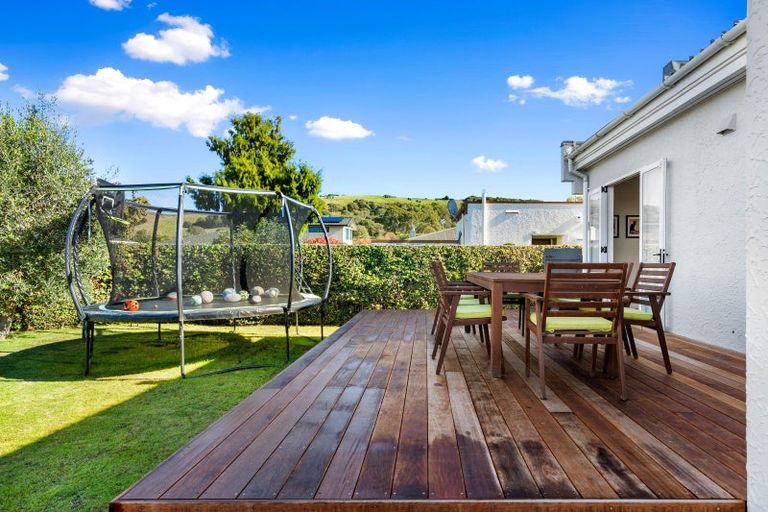 Photo of property in 6 Dolbel Street, Taradale, Napier, 4112