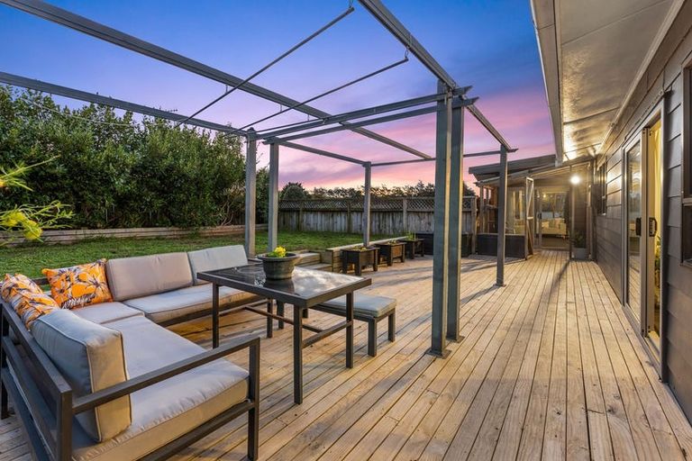 Photo of property in 48 Campbell Avenue, Paraparaumu, 5032