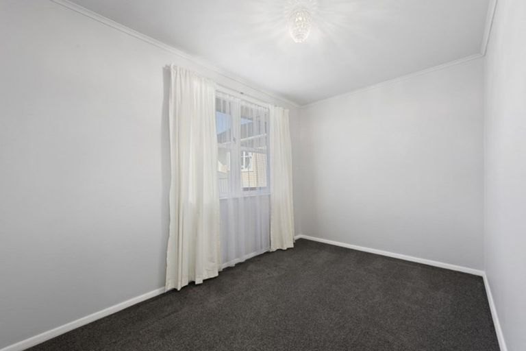 Photo of property in 14 Logie Street, Stokes Valley, Lower Hutt, 5019