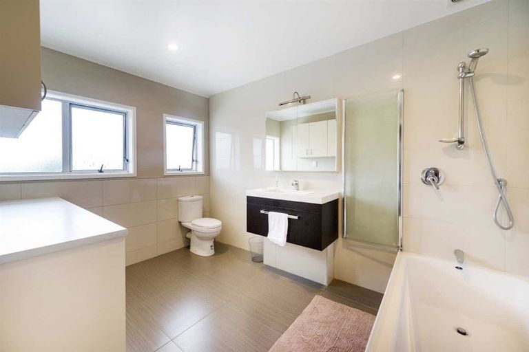 Photo of property in 129 Glamorgan Drive, Torbay, Auckland, 0630