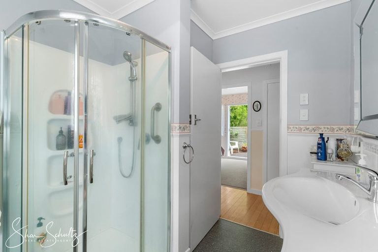 Photo of property in 45 Gorge Road, Maungaturoto, 0520