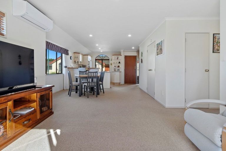 Photo of property in Orange Grove Village, 38/22 Pyes Pa Road, Pyes Pa, Tauranga, 3112