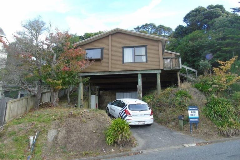 Photo of property in 35 Makara Road, Karori, Wellington, 6012