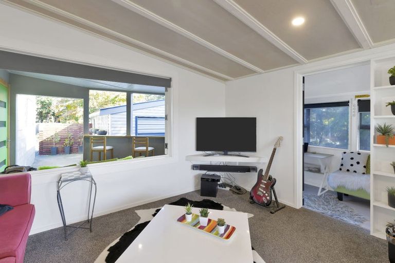 Photo of property in 47 Kings Avenue, Waikuku Beach, 7402
