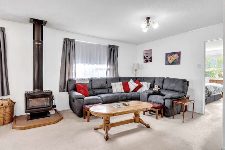 Photo of property in 84 Broadway, Stratford, 4332