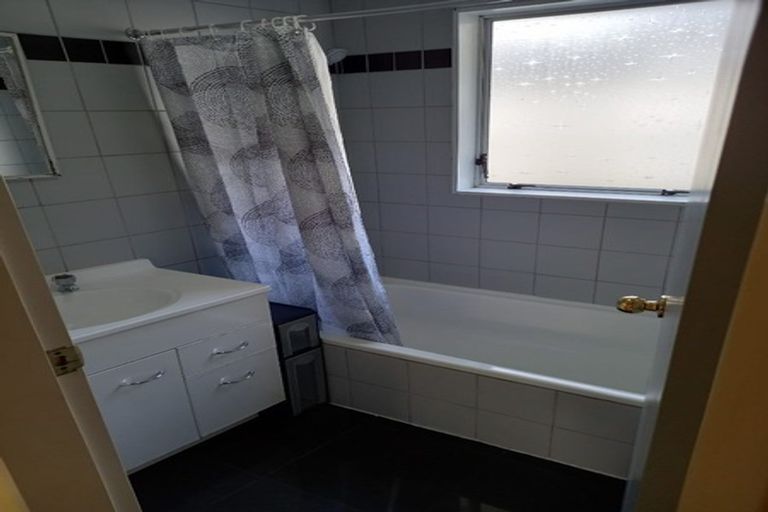 Photo of property in 21 Tiroiti Grove, Stokes Valley, Lower Hutt, 5019