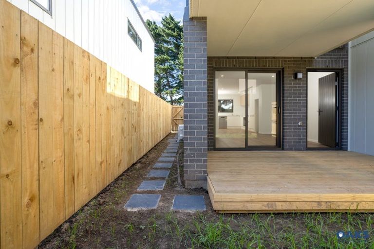 Photo of property in 31 Whai Hua Lane, Mangere Bridge, Auckland, 2022