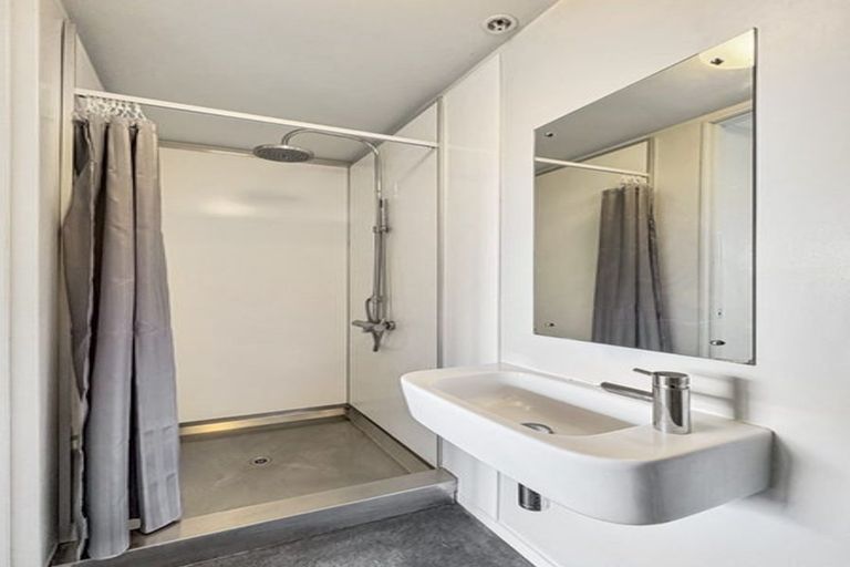 Photo of property in Vespa Apartments, 505/20 Hanson Street, Mount Cook, Wellington, 6021