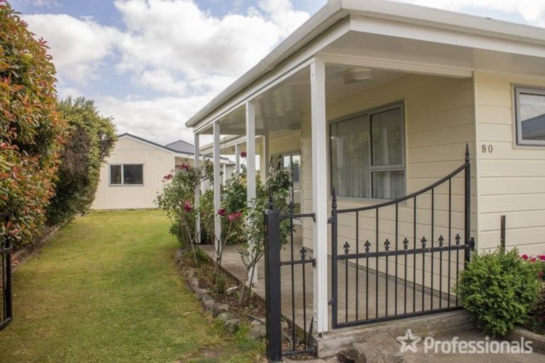 Photo of property in 90 Solway Crescent, Solway, Masterton, 5810
