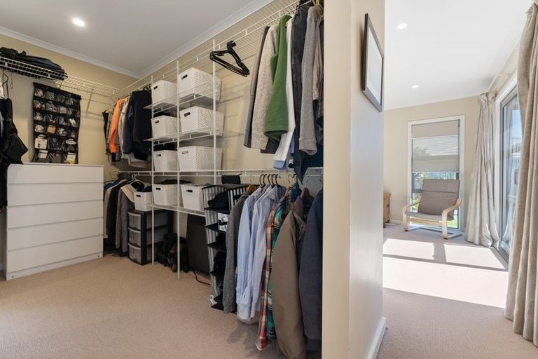 Photo of property in 18 Fernbrook Drive, Hurworth, New Plymouth, 4310