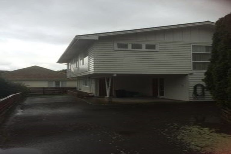 Photo of property in 6 Cherry Grove, Strathmore Park, Wellington, 6022