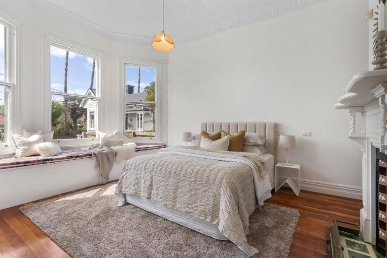 Photo of property in 1 Grahame Street, Devonport, Auckland, 0624