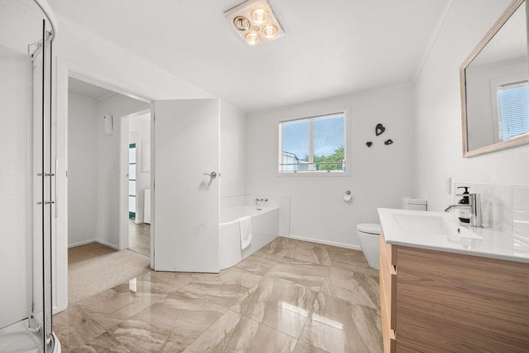 Photo of property in 30 Cologne Street, Martinborough, 5711