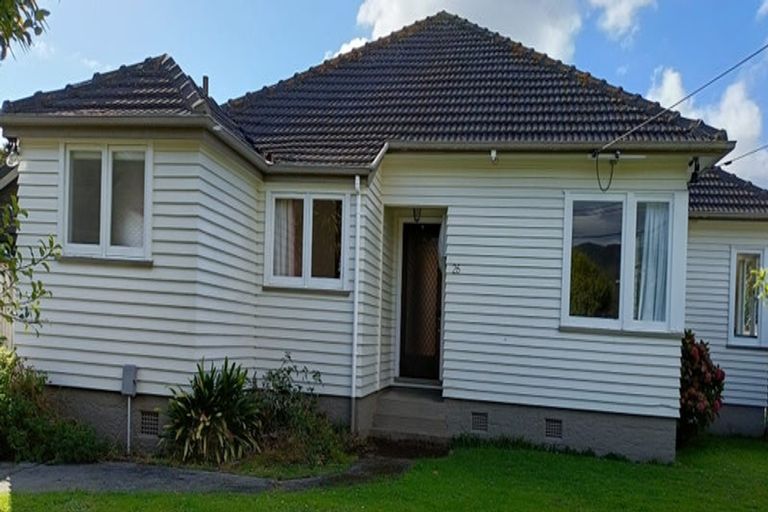 Photo of property in 25 Roberts Street, Epuni, Lower Hutt, 5011