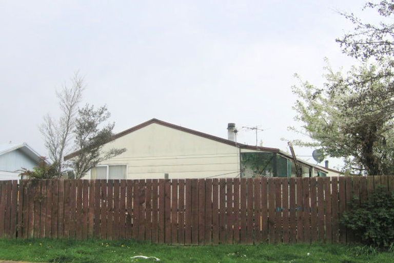 Photo of property in 5a Beech Place, Owhata, Rotorua, 3010