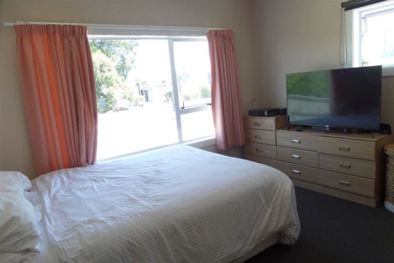 Photo of property in 21 Symes Road, Wigram, Christchurch, 8042