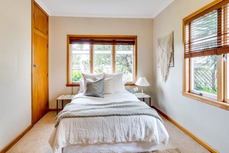 Photo of property in Herrick Bed & Breakfast, 6 Herrick Street, Marewa, Napier, 4110