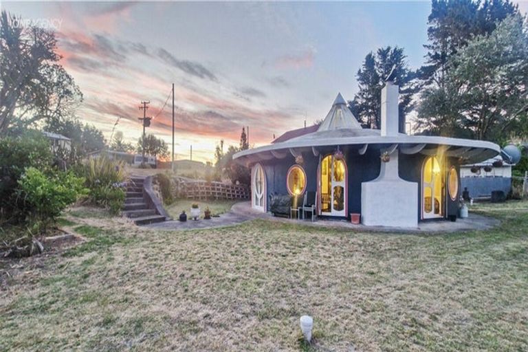 Photo of property in 104 Koputara Road, Himatangi Beach, Foxton, 4891