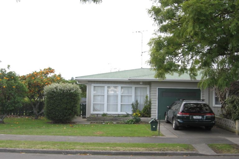 Photo of property in 5 Veronica Avenue, Marewa, Napier, 4110
