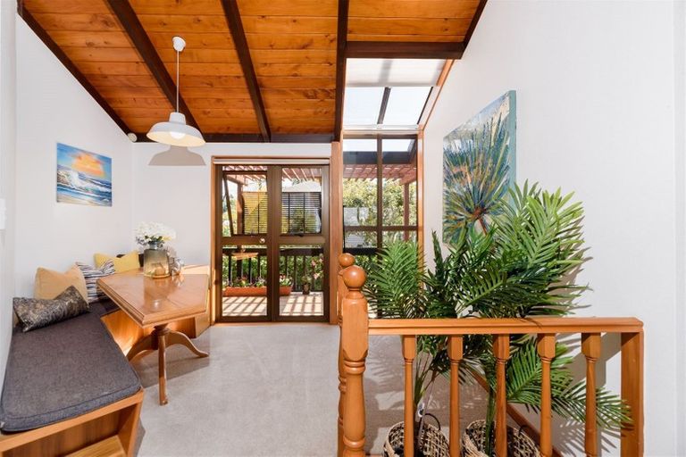 Photo of property in 8 Tui Street, Torbay, Auckland, 0630