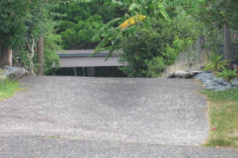 Photo of property in 6 Morriggia Place, Bayview, Auckland, 0629