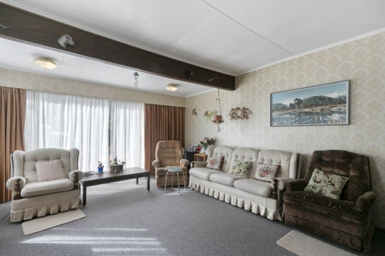 Photo of property in 34 Peel Place, Wainuiomata, Lower Hutt, 5014