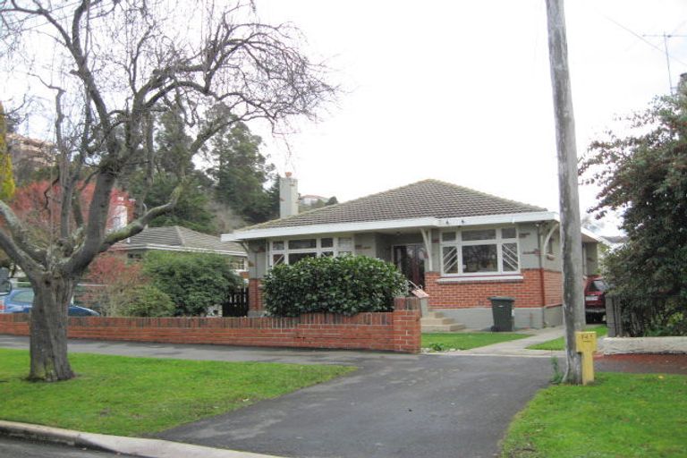 Photo of property in 5 Wycolla Avenue, Saint Clair, Dunedin, 9012