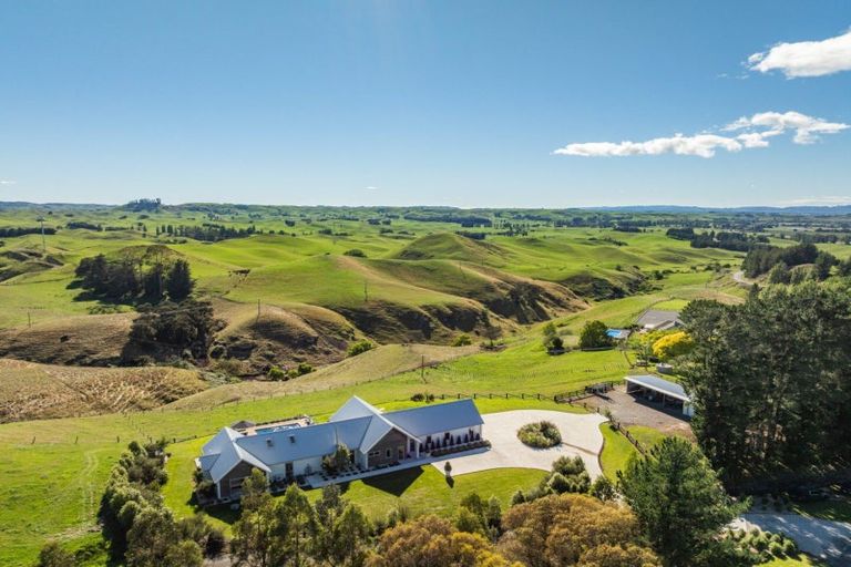 Photo of property in 1232 Taihape Road, Sherenden, Hastings, 4179