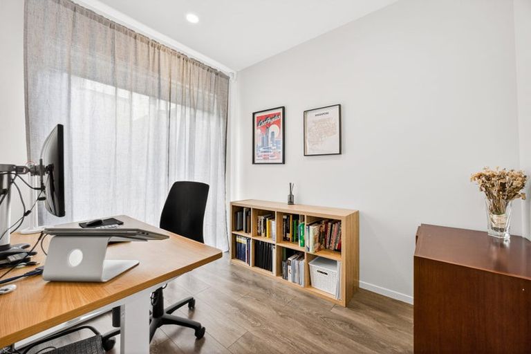 Photo of property in 117 Waekahu Road, Westgate, Auckland, 0814