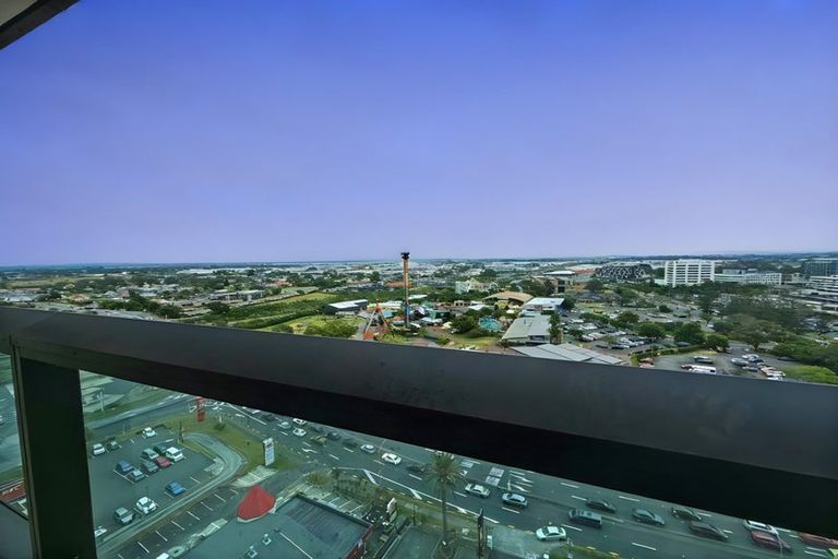 Photo of property in 1402/8 Lakewood Court, Manukau, Auckland, 2104