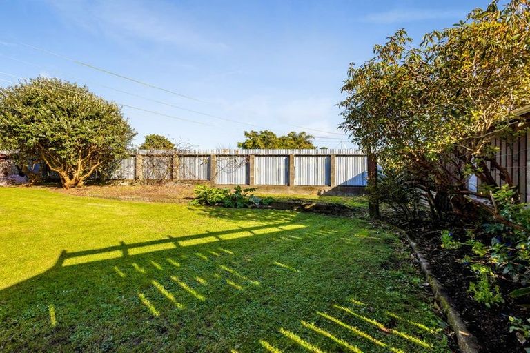 Photo of property in 21 Villa Place, Bell Block, New Plymouth, 4312