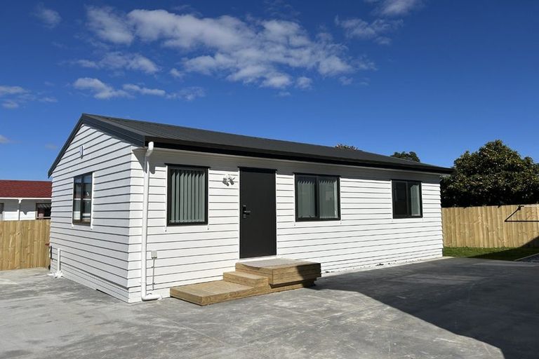 Photo of property in 66 Casuarina Road, Half Moon Bay, Auckland, 2012
