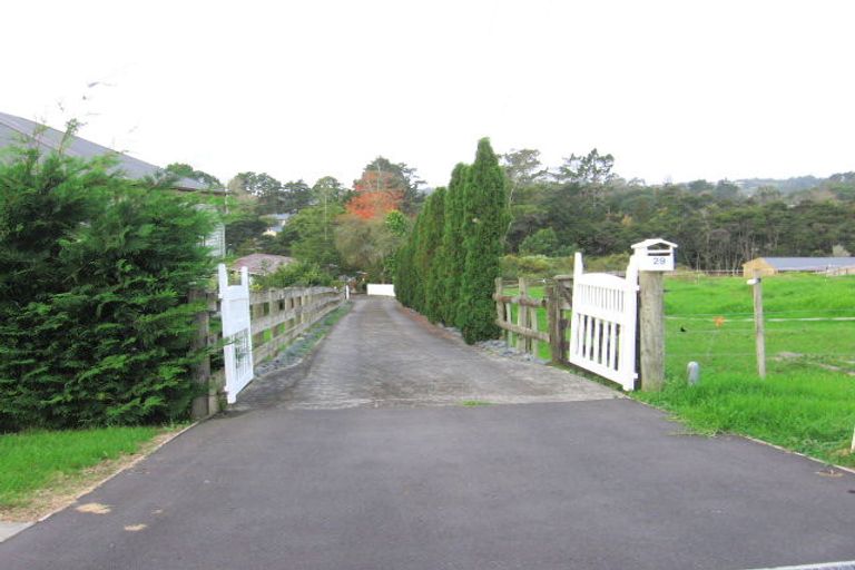 Photo of property in 31 Roland Road, Greenhithe, Auckland, 0632